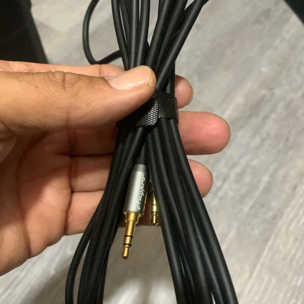 Aux cord 3.5 mini jack 15 ft new 
2 cord set